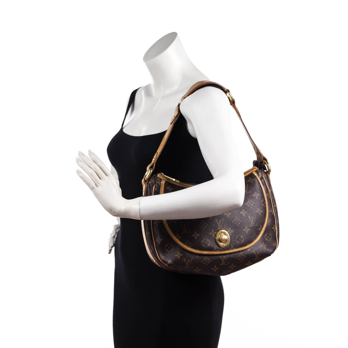 LOYIS VUITTON Monogram Canvas Tikal GM Shoulder Bag – Susannah Designer  Consignment