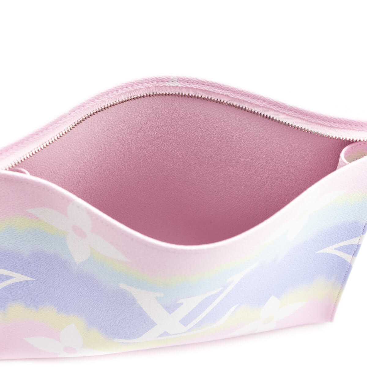 Escale Toiletry Pouch 26 19 Wide Shoulder Strap Escale Neonoe Crossbody  Strap Pink Adjustable 3 Length (Pink+Silver Hardwre): Buy Online at Best  Price in UAE 