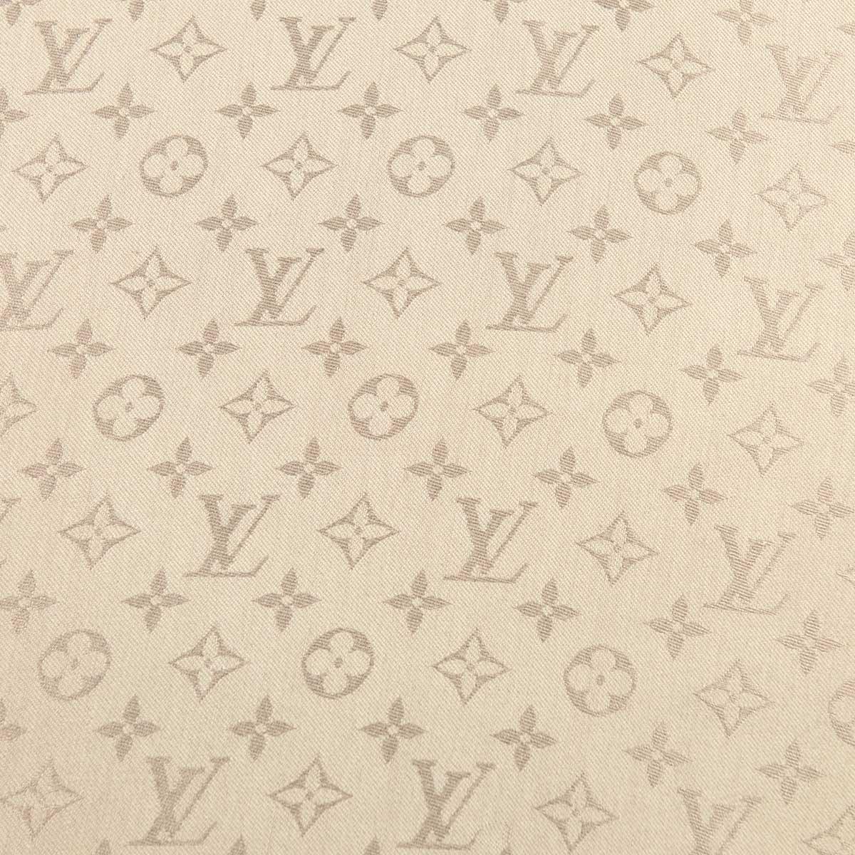 Louis Vuitton LV So soft monogram shawl Beige Wool ref.466140 - Joli Closet