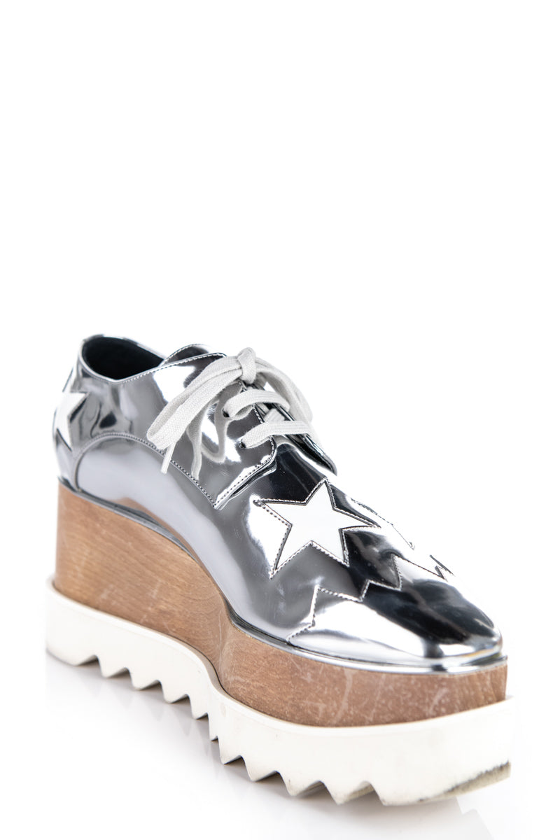 Stella McCartney Silver Vegan Leather Star Hackney Derby Sneakers Size 7 | IT 37 - Love that Bag etc - Preowned Authentic Designer Handbags & Preloved Fashions